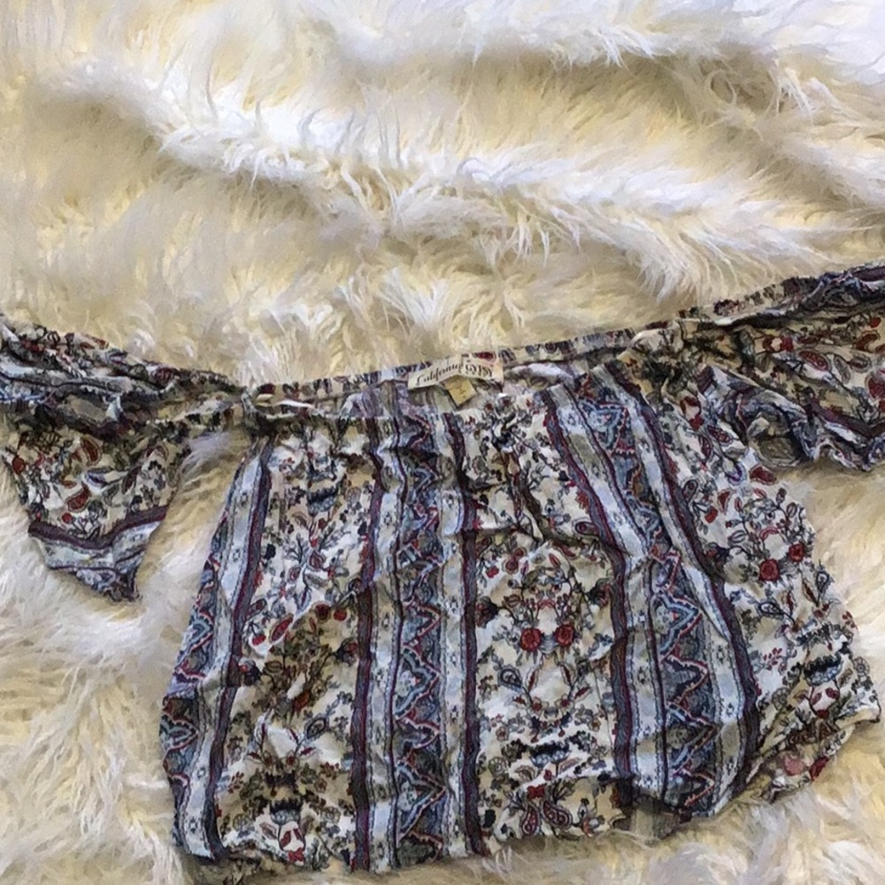 Off shoulder paisley top